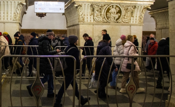 Москва внедрила биометрию на станциях метро – как это экономит время и деньги