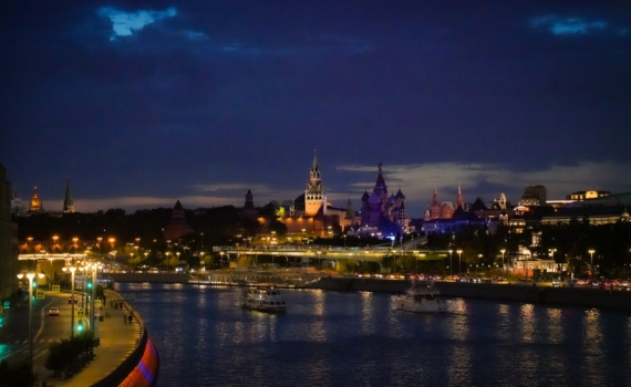 Холодная Луна на 5 декабря сорвёт все маски: как последнее Суперлуние-2025 перепишет вашу реальность Холодная Луна на 5 декабря сорвёт все маски: как последнее Суперлуние-2025 перепишет вашу реальность