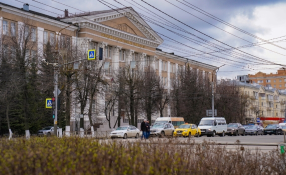 Люлин: Бут призывает молодежь не поддаваться пропаганде Люлин: Бут призывает молодежь не поддаваться пропаганде